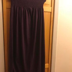 Ladies sexy strapless and sleeveless summer dress